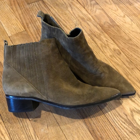 Marc Fisher Yale Chelsea Booties - Picture 2 of 3